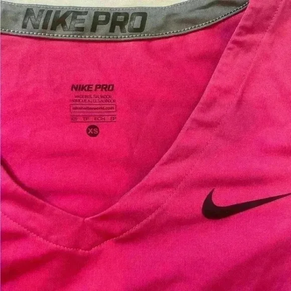 Nike Pro Dri Fit Short Sleeve Women’s Size XS Workout Active Shirt Pink - Picture 3 of 5
